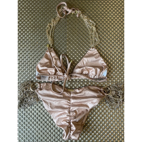 Beach Bunny Ball and Chain Bikini Set - Picture 4 of 4